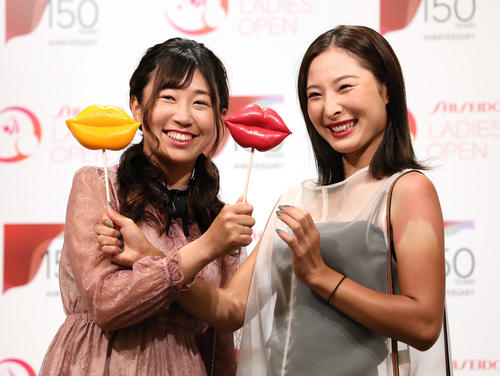 稲見萌寧 原英莉花 イ ボミらが華やかなドレス姿で登場 資生堂レディース前夜祭写真特集 ゴルフライブ速報写真ニュース 日刊スポーツ