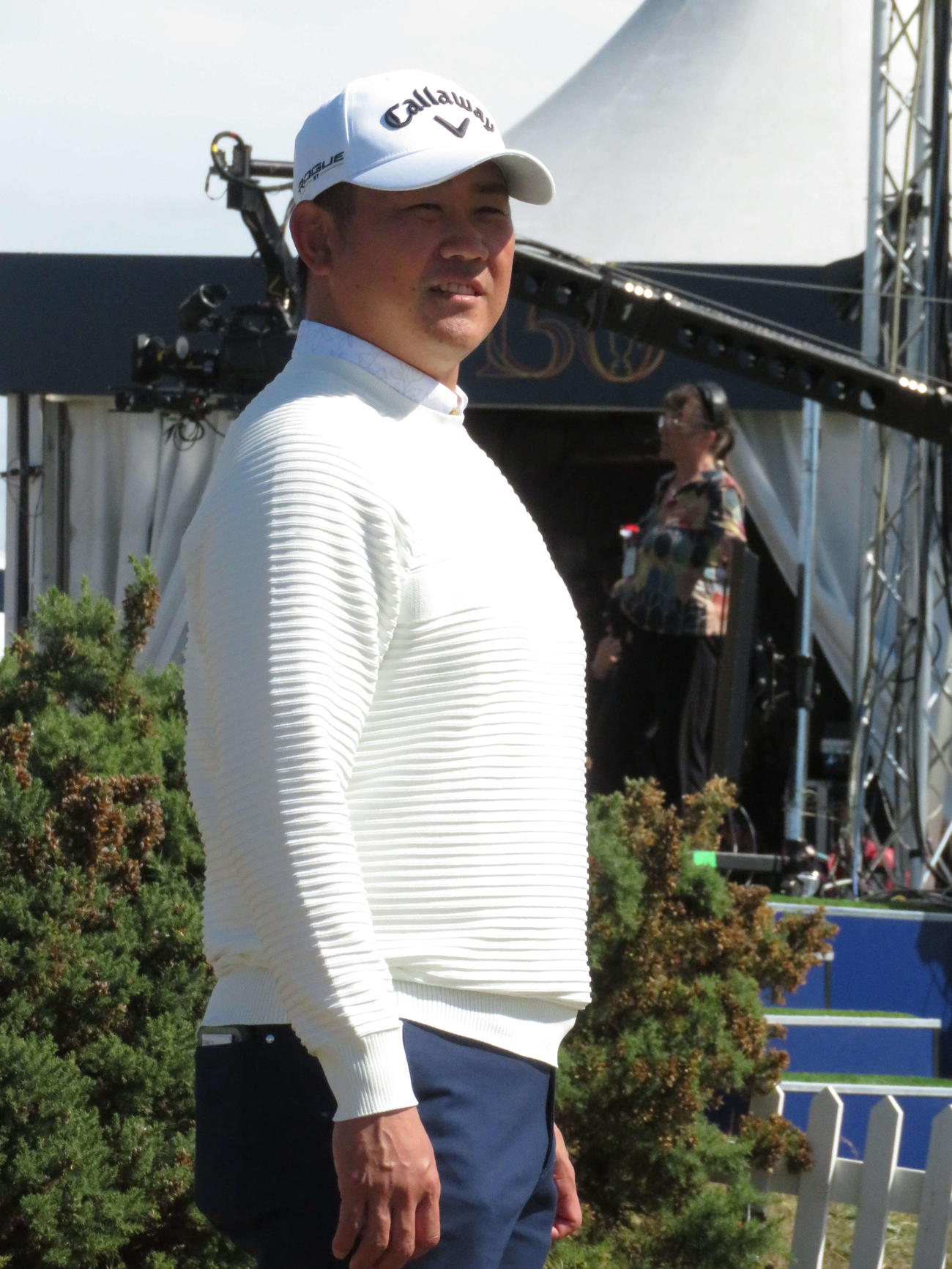 テレビの取材でセントアンドルーズを訪れた松坂大輔氏（撮影・近藤由美子）