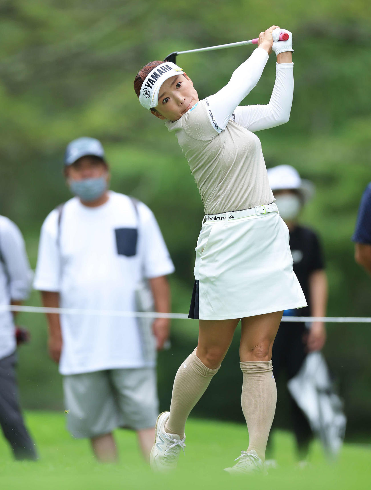 3番、ティーショットを放つ有村（撮影・河田真司）