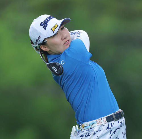 3番、ティーショットを放つ石川（撮影・河田真司）