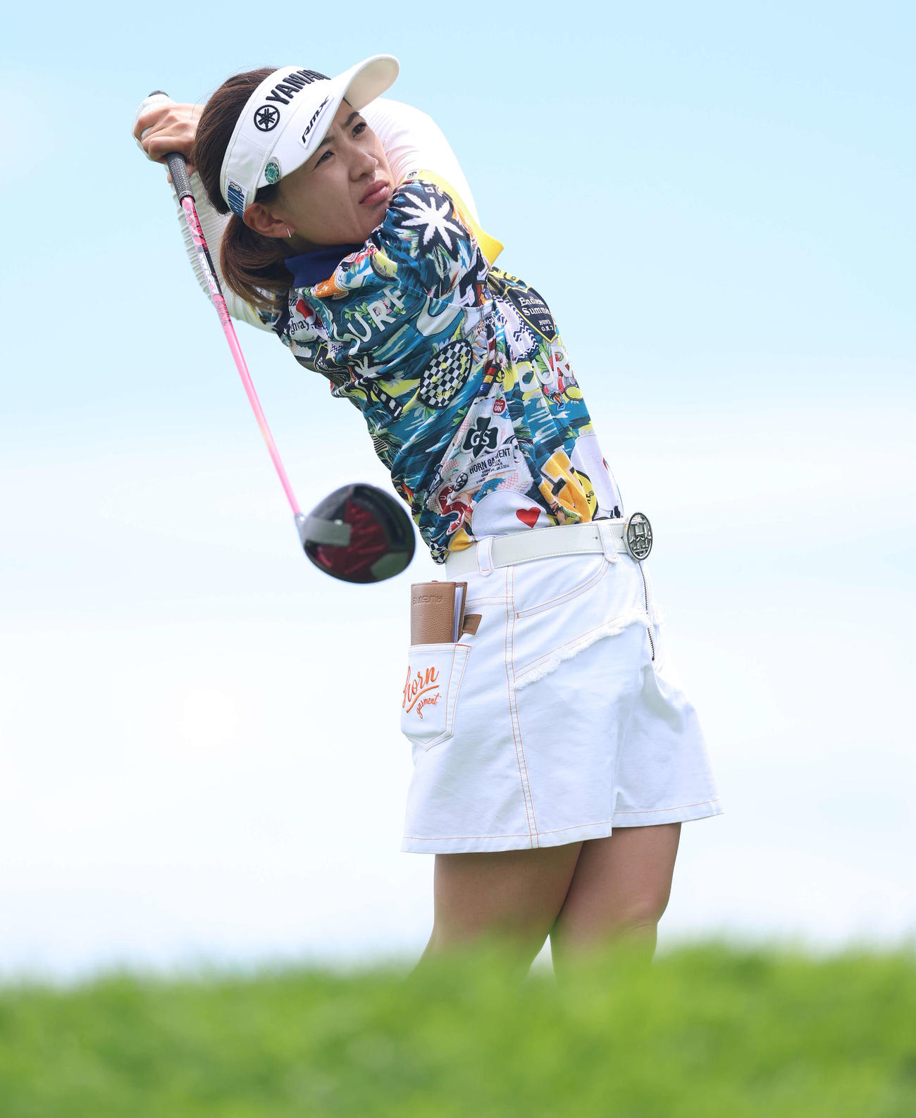 9番、ティーショットを放つ永井（撮影・河田真司）