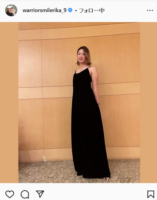 前夜祭でのシックな黒のドレス姿を披露した原英莉花（インスタグラムより）