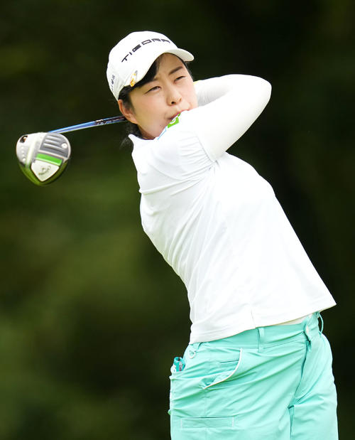 3番、ティーショットを放つ黄（撮影・横山健太）