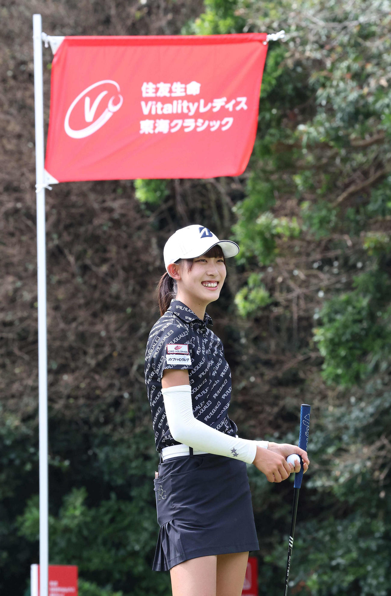 パッティング練習場で笑顔を見せる馬場咲希（撮影・上田博志）