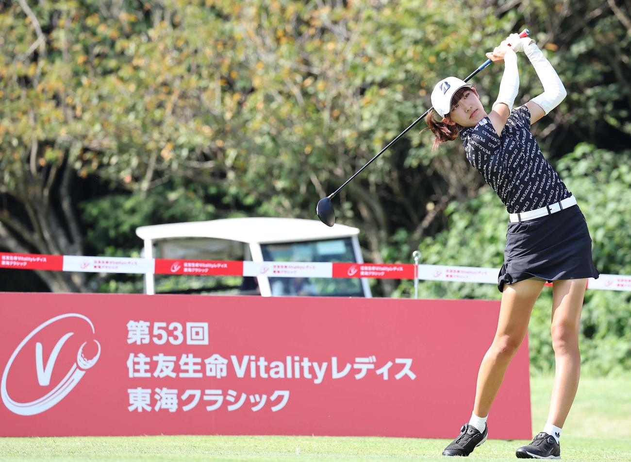 練習ラウンドを回る馬場咲希（撮影・上田博志）