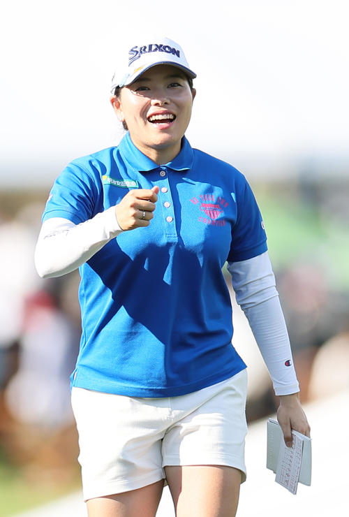 第3日を3位タイで終え笑顔を見せる勝（撮影・足立雅史）