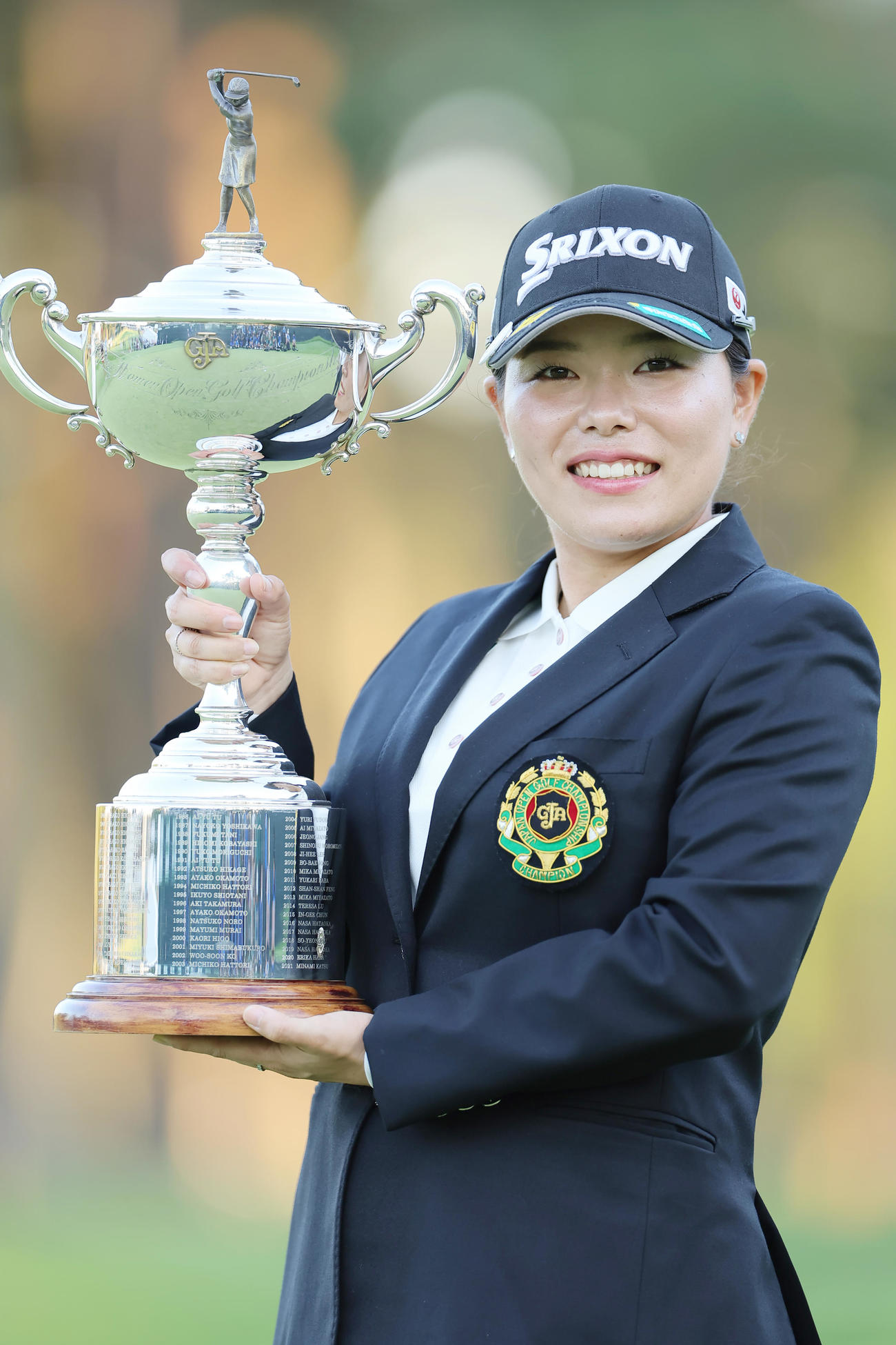 大会連覇を果たし笑顔の勝（撮影・足立雅史）