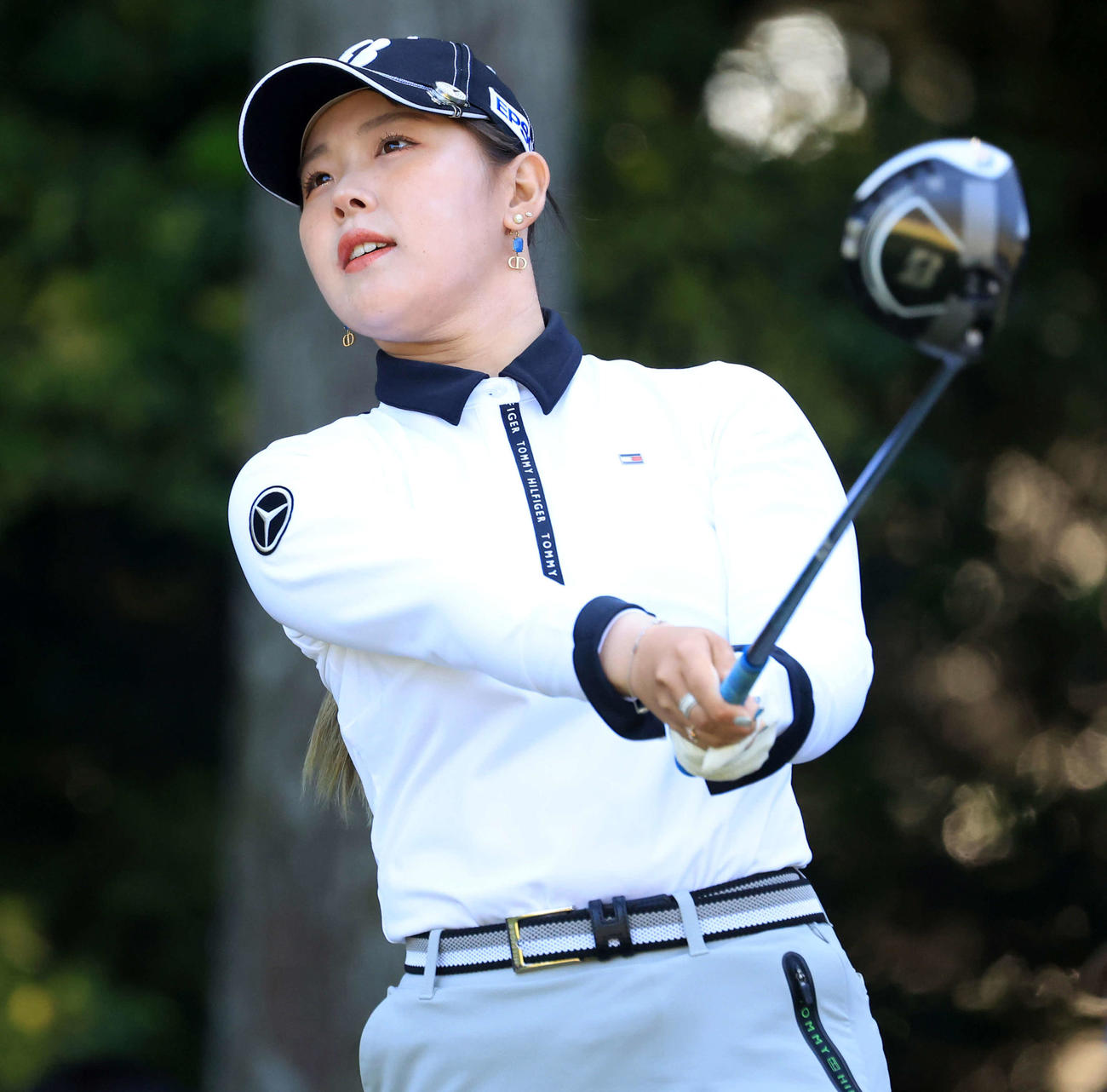 2番、ティーショットを放つ吉田（撮影・浅見桂子）