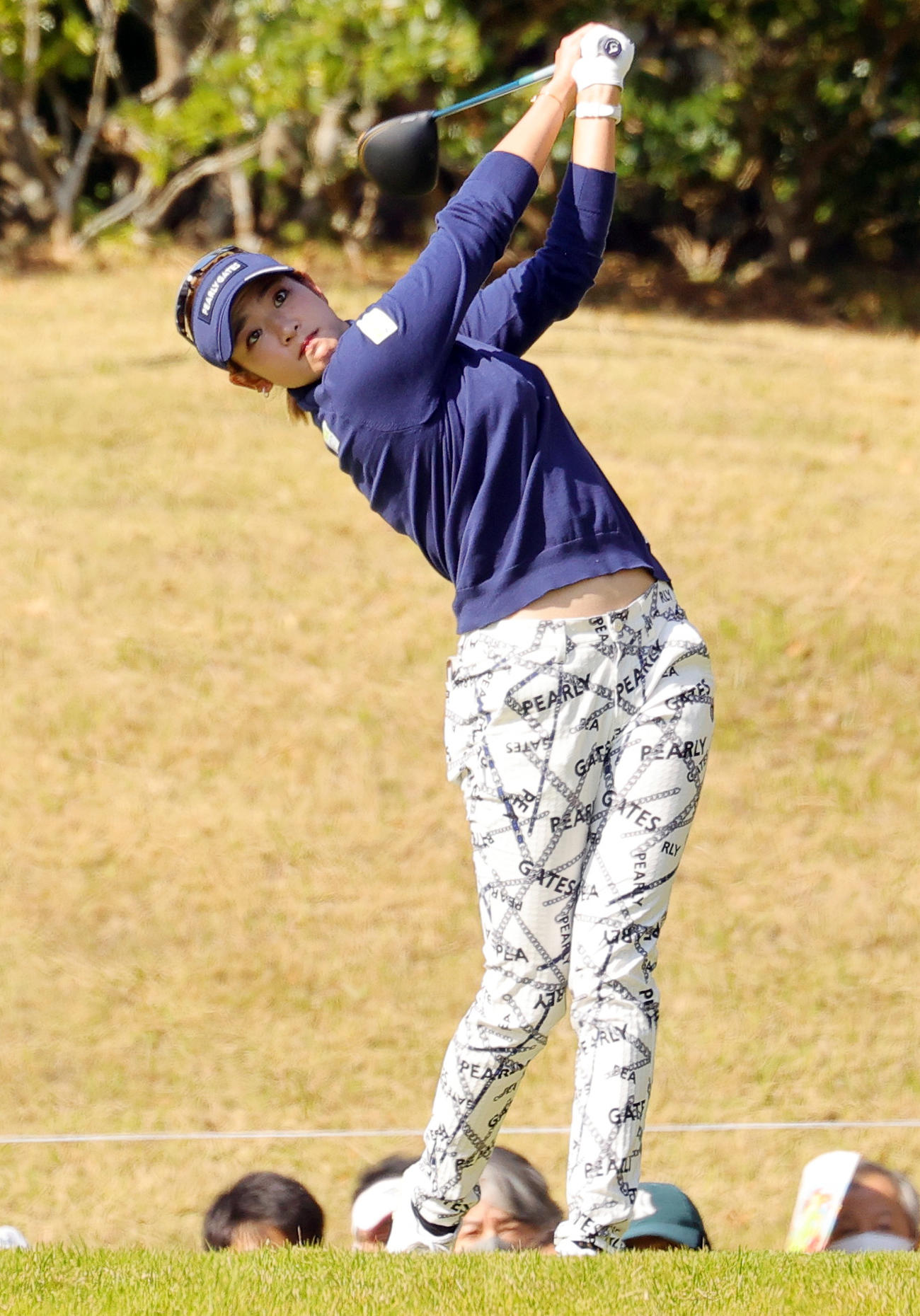 10番で第1打を放つ原英莉花（撮影・野上伸悟）