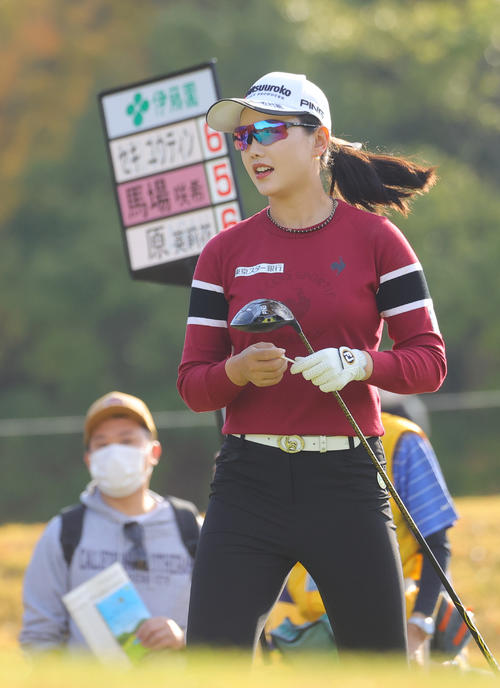 3番、第1打を放ったセキ・ユウティン（撮影・野上伸悟）