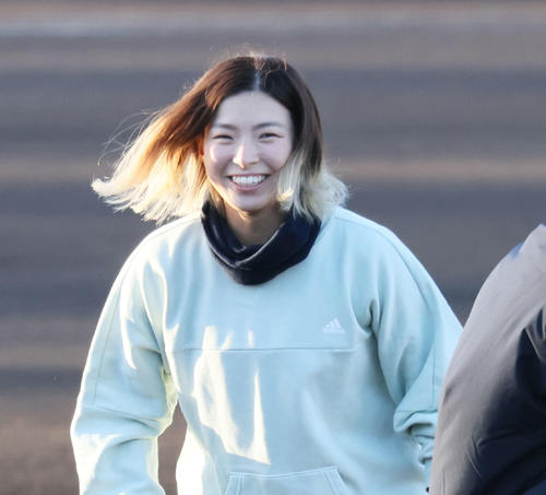 馬場咲希がサントリーとスポンサー契約 所属契約の渋野日向子「やって