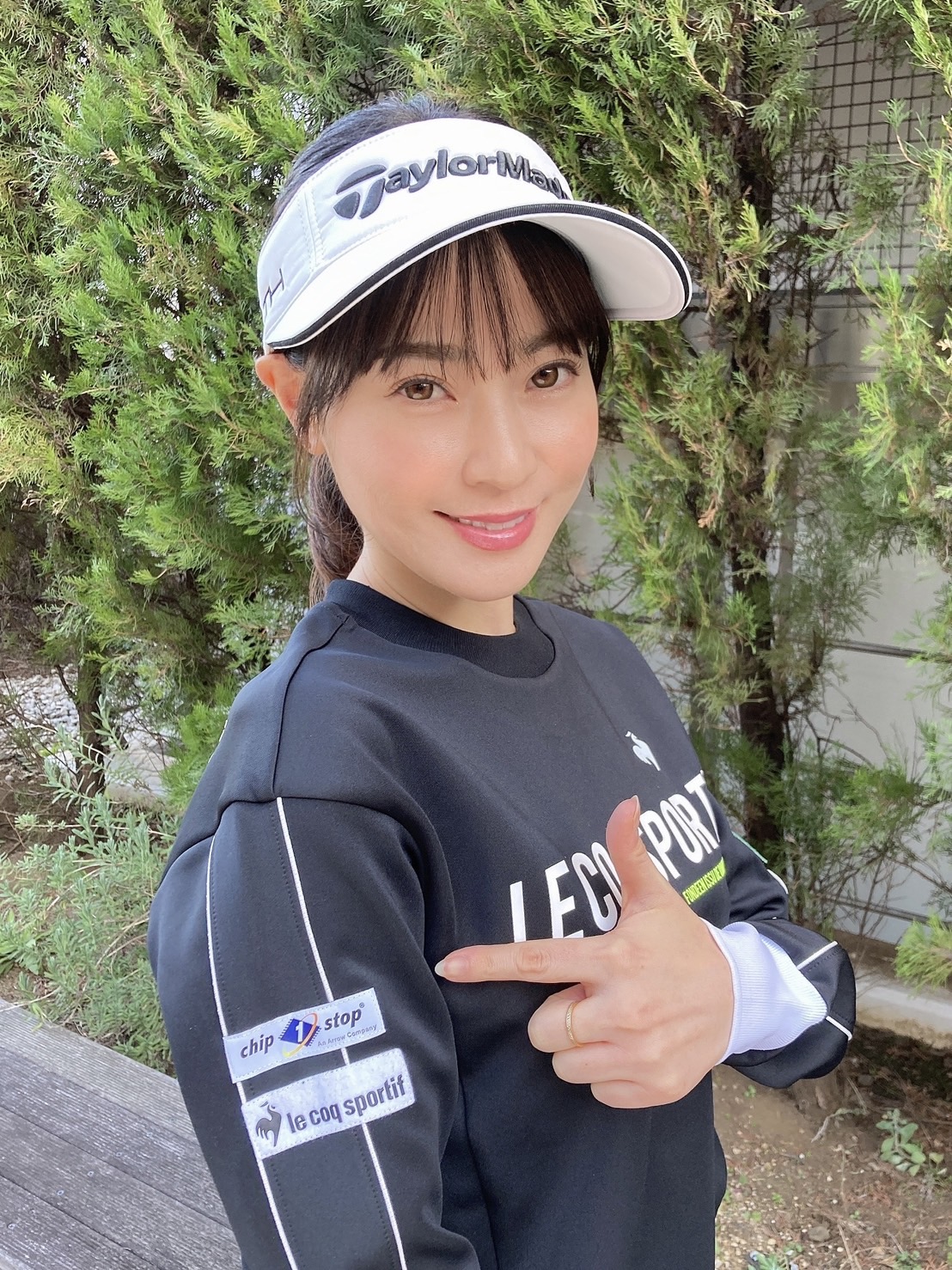 チップワンストップとスポンサー契約を締結した女子ゴルフの竹村真琴