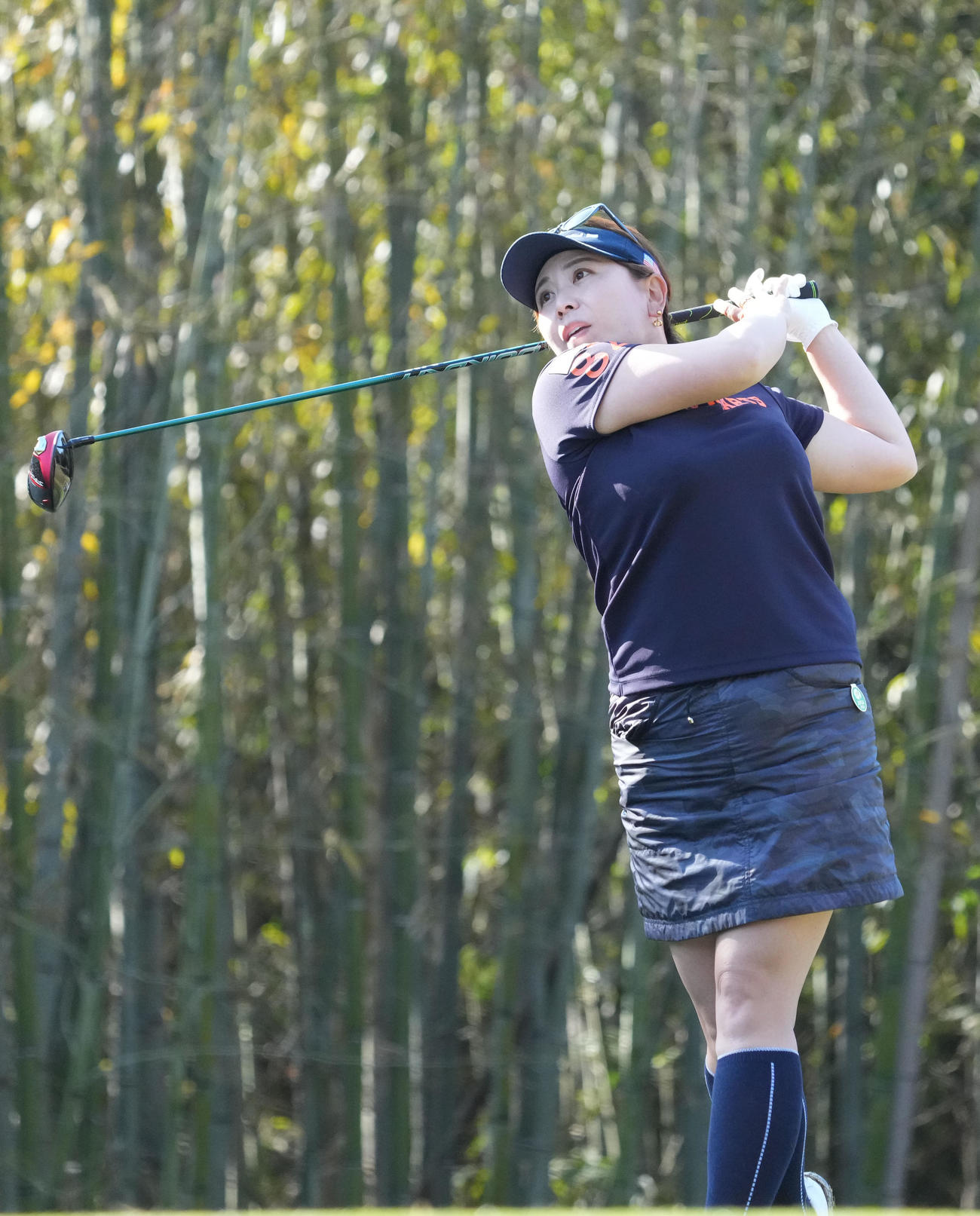 3番、ティーショットを放つ吉田（撮影・狩俣裕三）