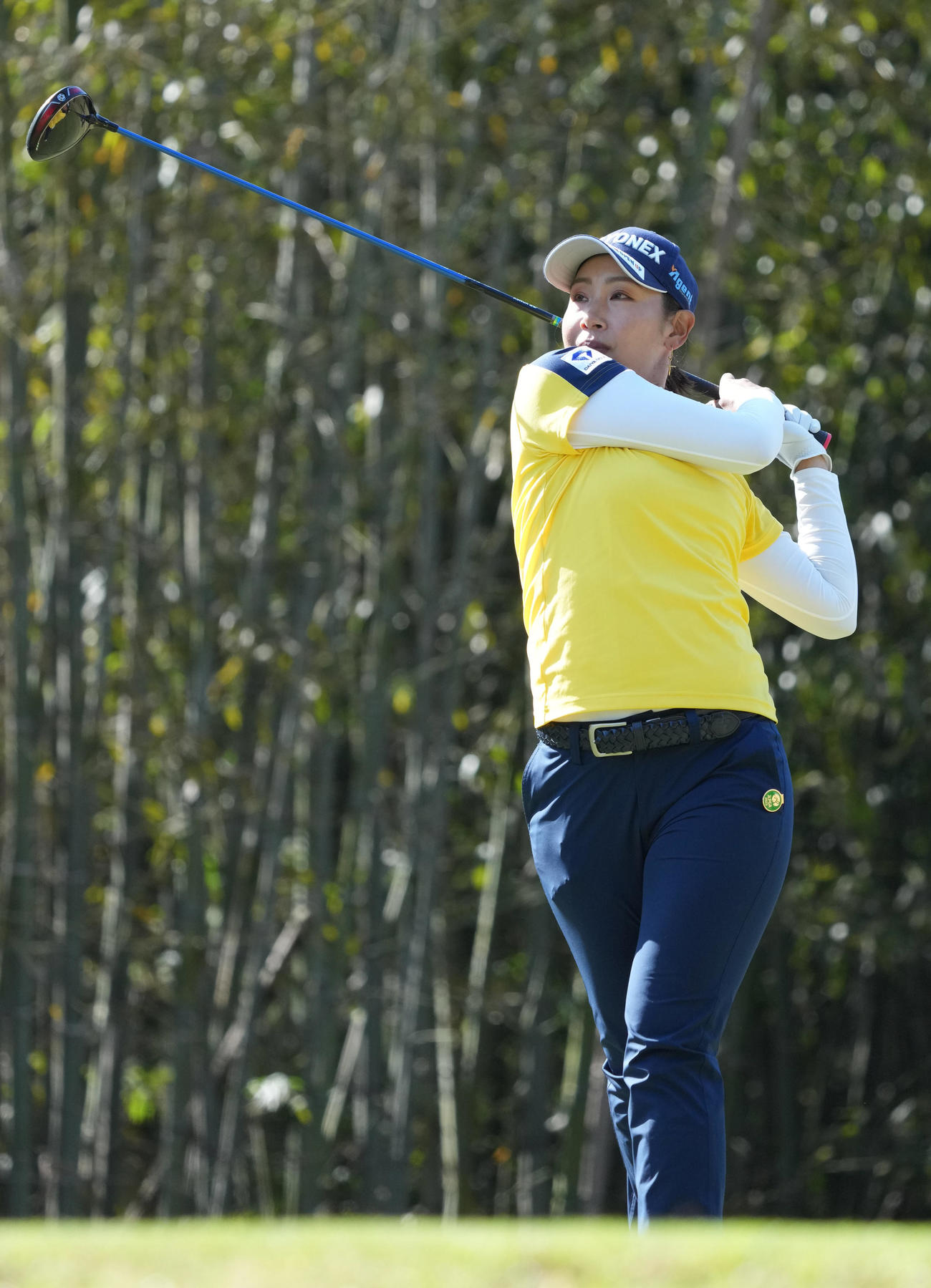 3番、ティーショットを放つ若林（撮影・狩俣裕三）