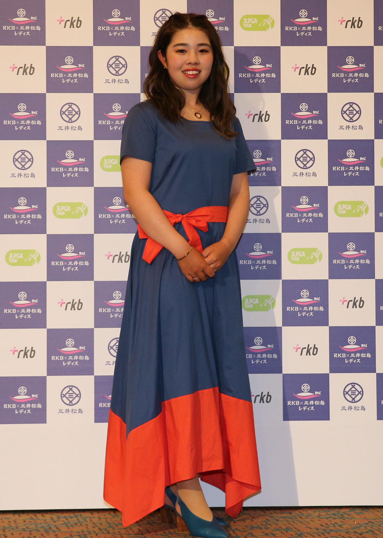 ドレスアップして前夜祭に出席する山下美夢有（撮影・冨田成美）