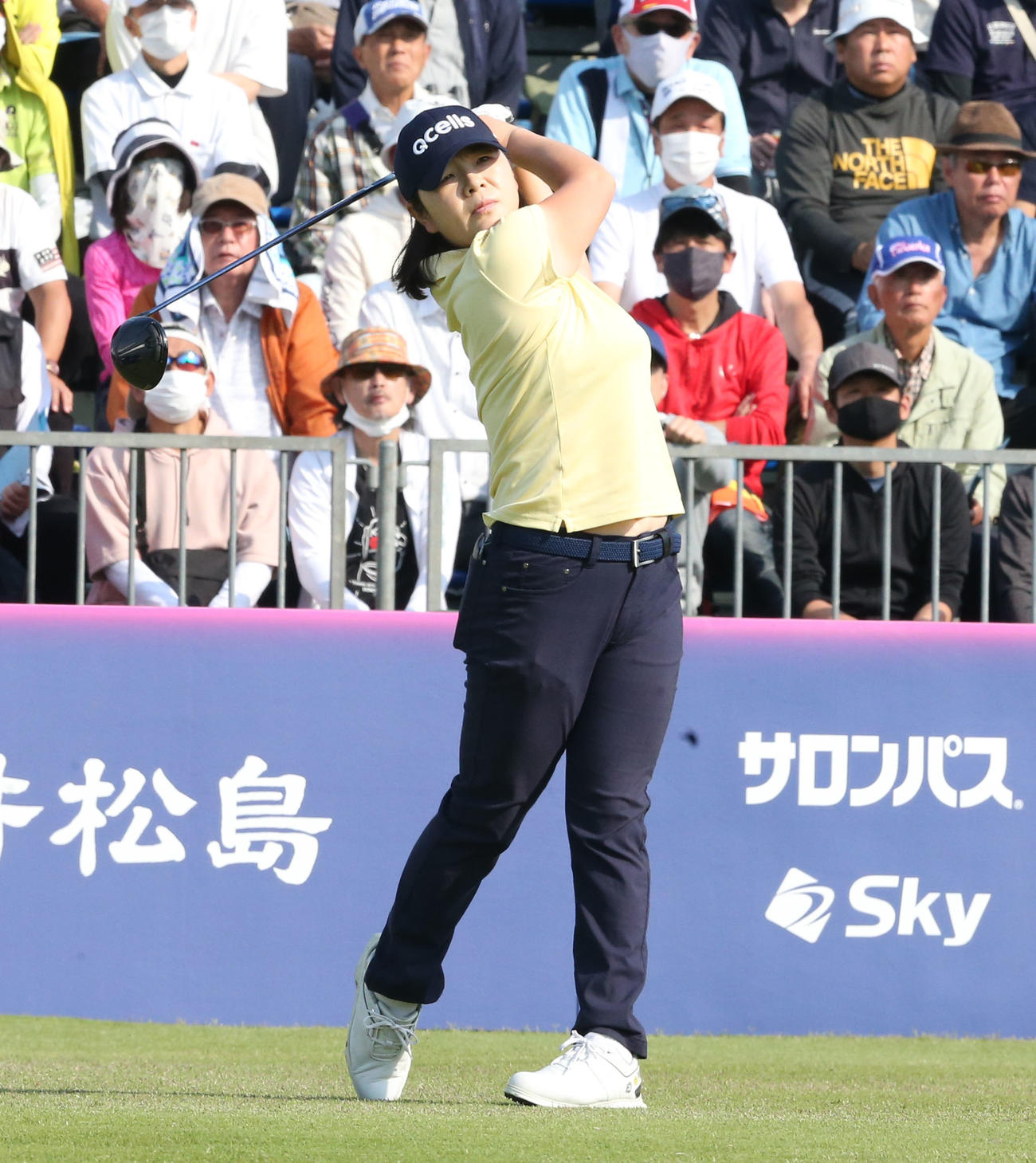 初日　1番、イ・ミニョンはティーショットを放つ（撮影・冨田成美）