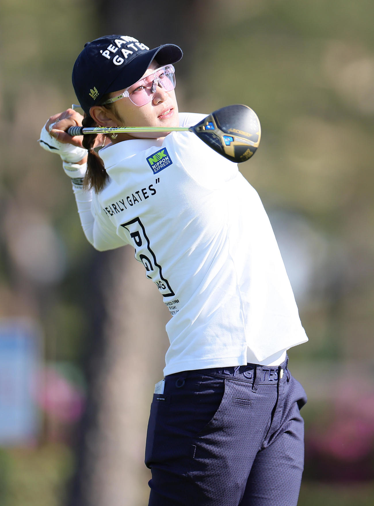 5月3日プロアマ戦の10番、ティーショットを放つ原