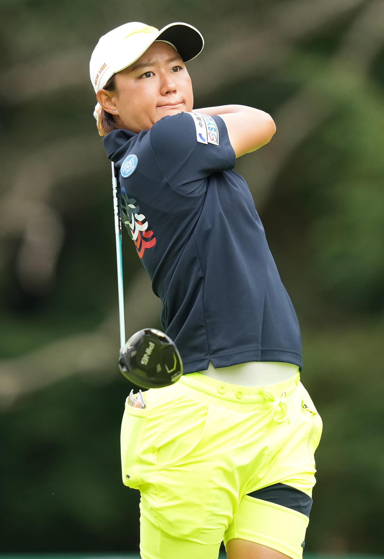 11番、ティーショットを放つ野沢（撮影・鈴木みどり）