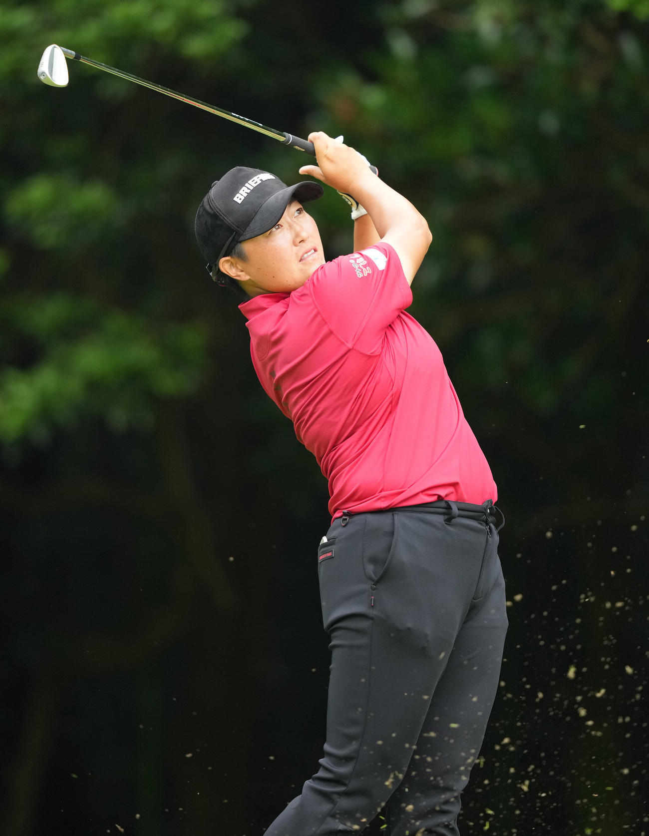 4番、ティーショットを放つ工藤（撮影・鈴木みどり）
