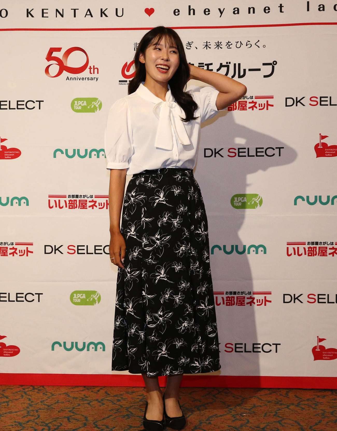 ドレスアップして前夜祭に参加する高木萌衣（撮影・冨田成美）