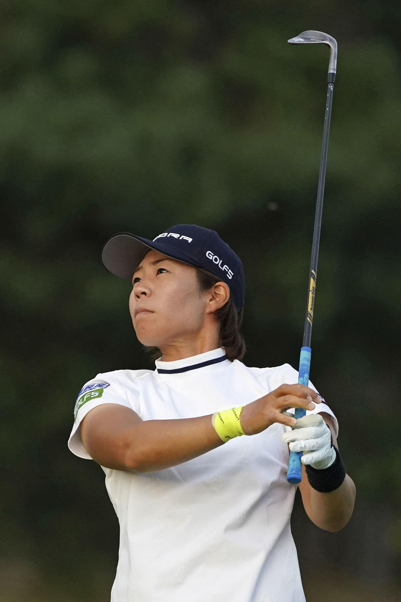 第1ラウンド、2アンダーで7位の穴井詩（共同）
