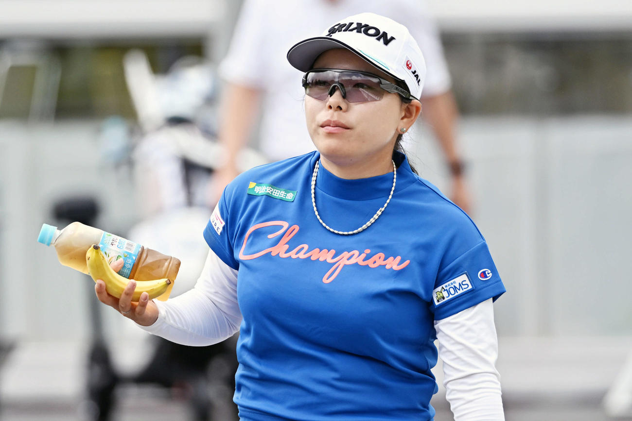 プロアマ戦でラウンドする勝（撮影・滝沢徹郎）