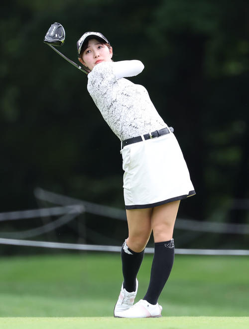 3番、ティーショットを放つ蛭田みな美（撮影・佐藤翔太）