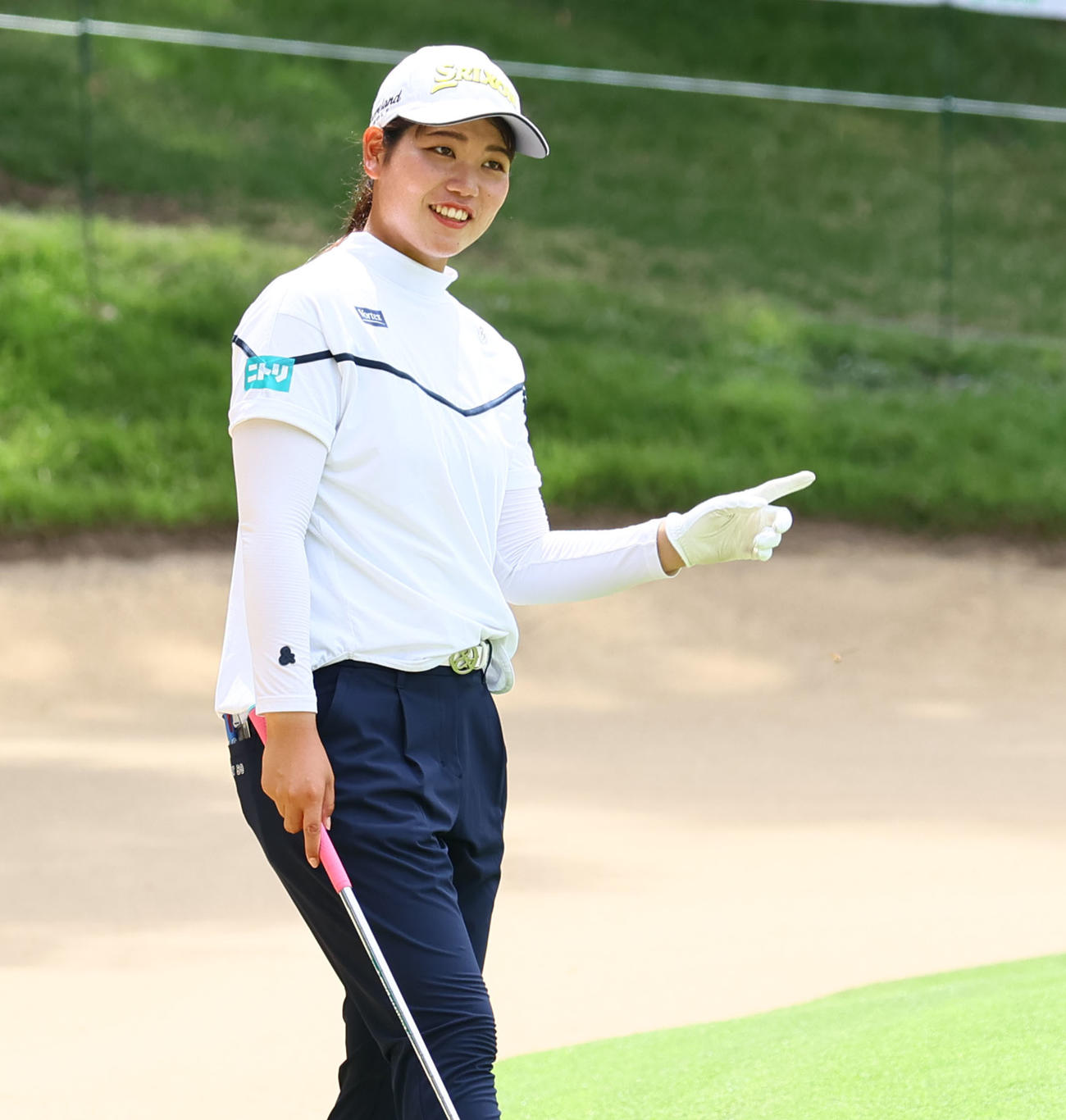 9番、練習ラウンドを回る桜井（撮影・冨田成美）