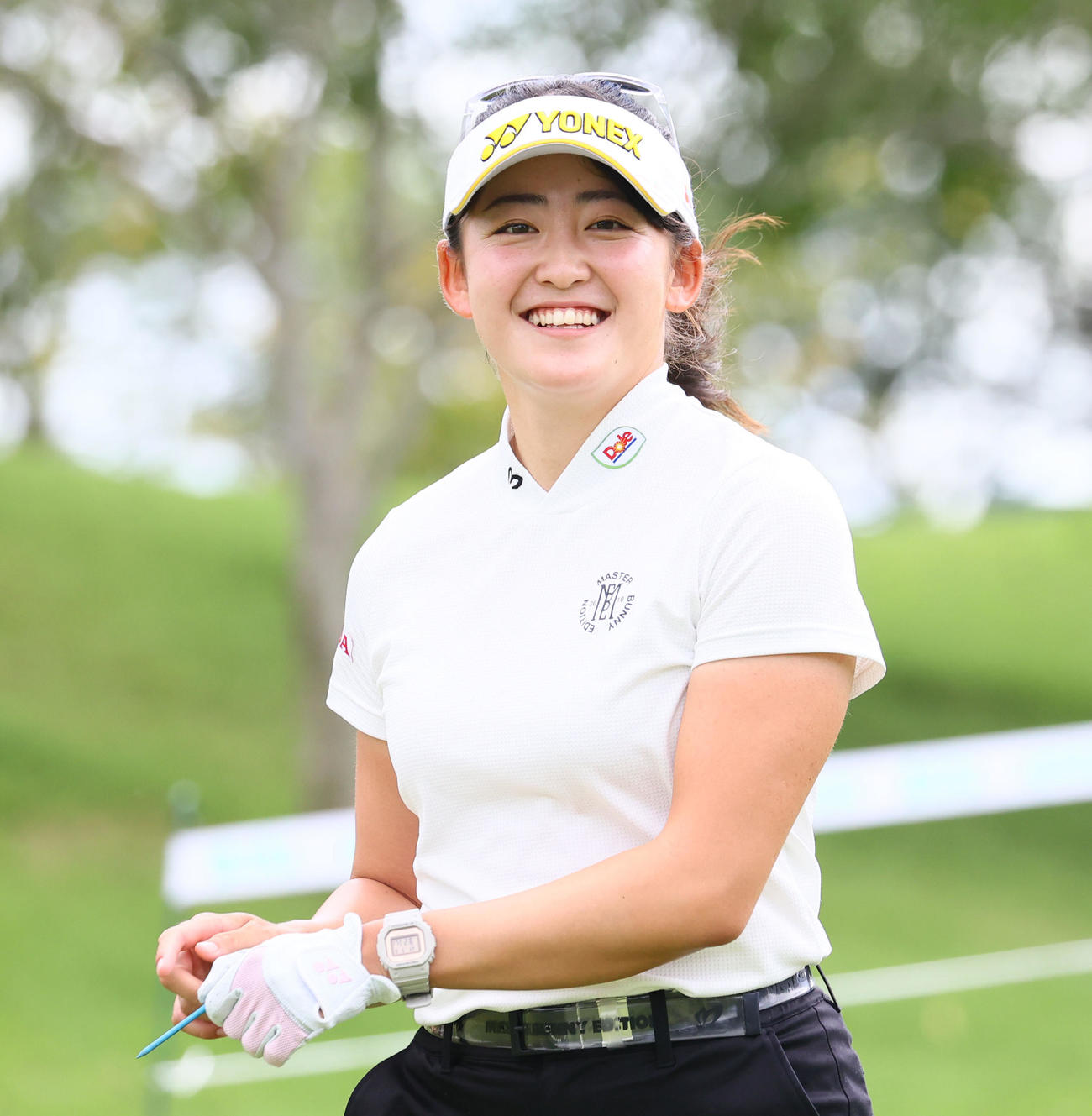 10番　素敵な笑顔の岩井千（撮影・冨田成美）