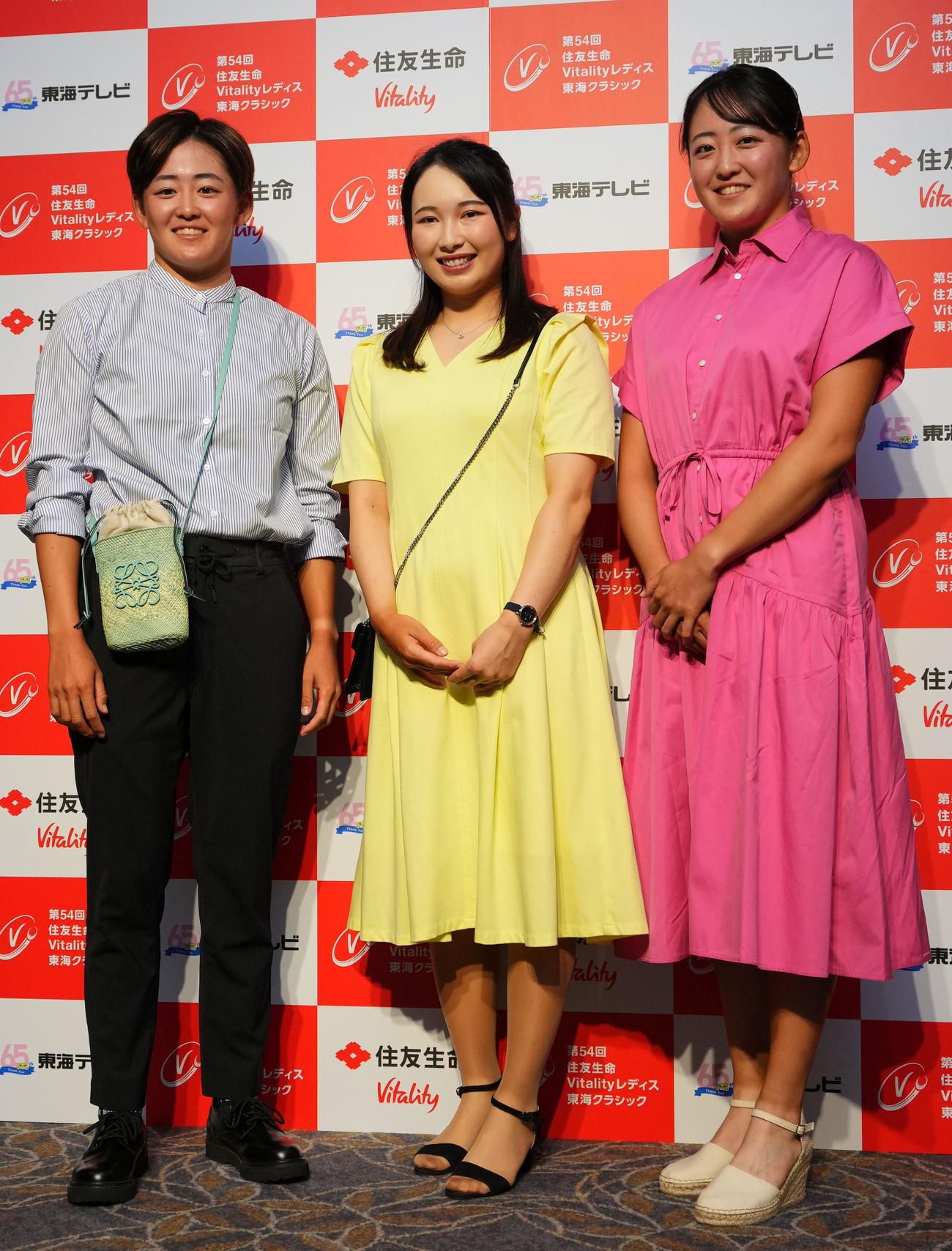 住友生命Vitalityレディス東海クラシック　前夜祭に参加した（左から）岩井明愛、小祝さくら、岩井千怜（撮影・藤尾明華）