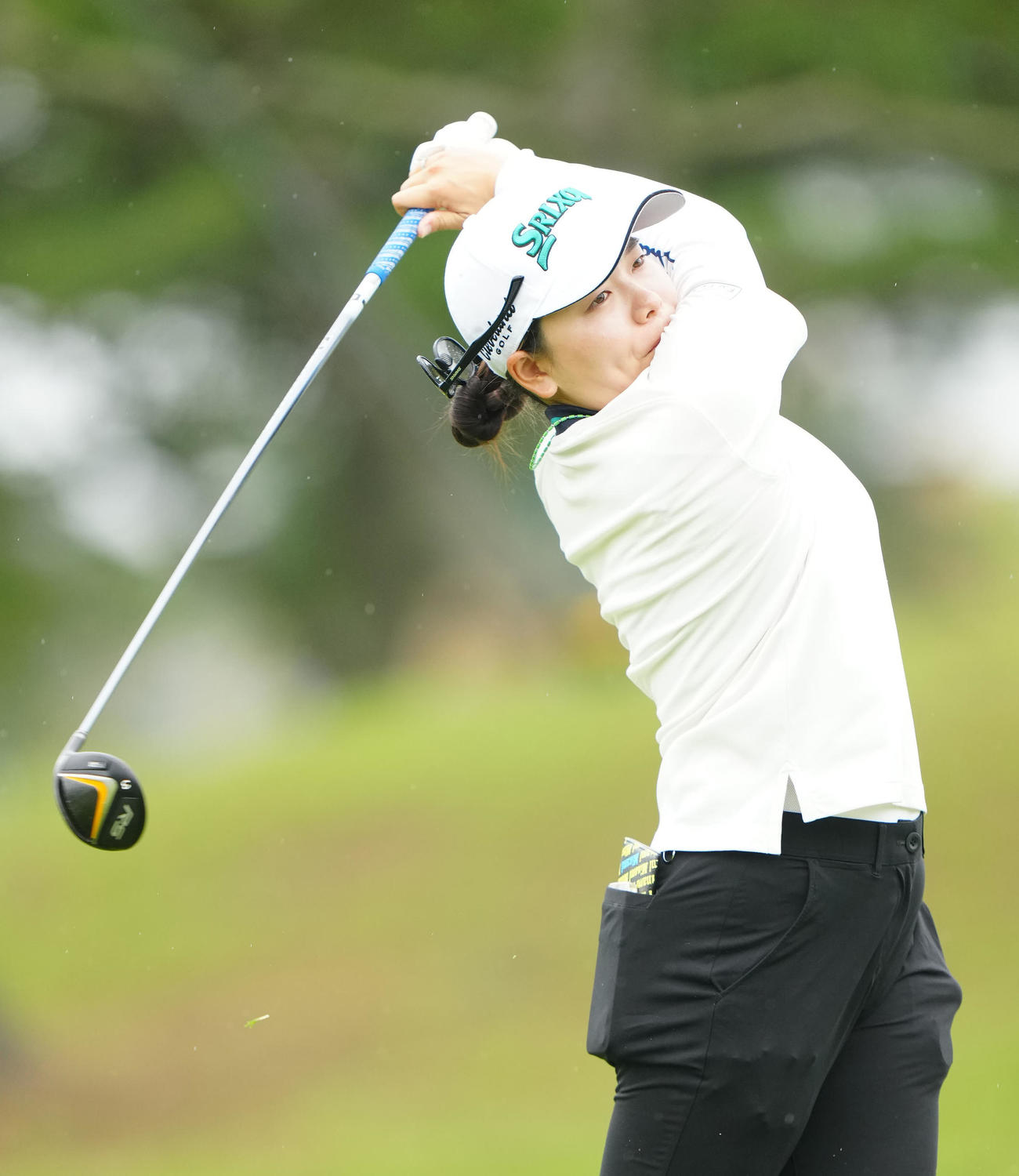 プロアマ戦でティーショットを放つ勝みなみ（撮影・江口和貴）