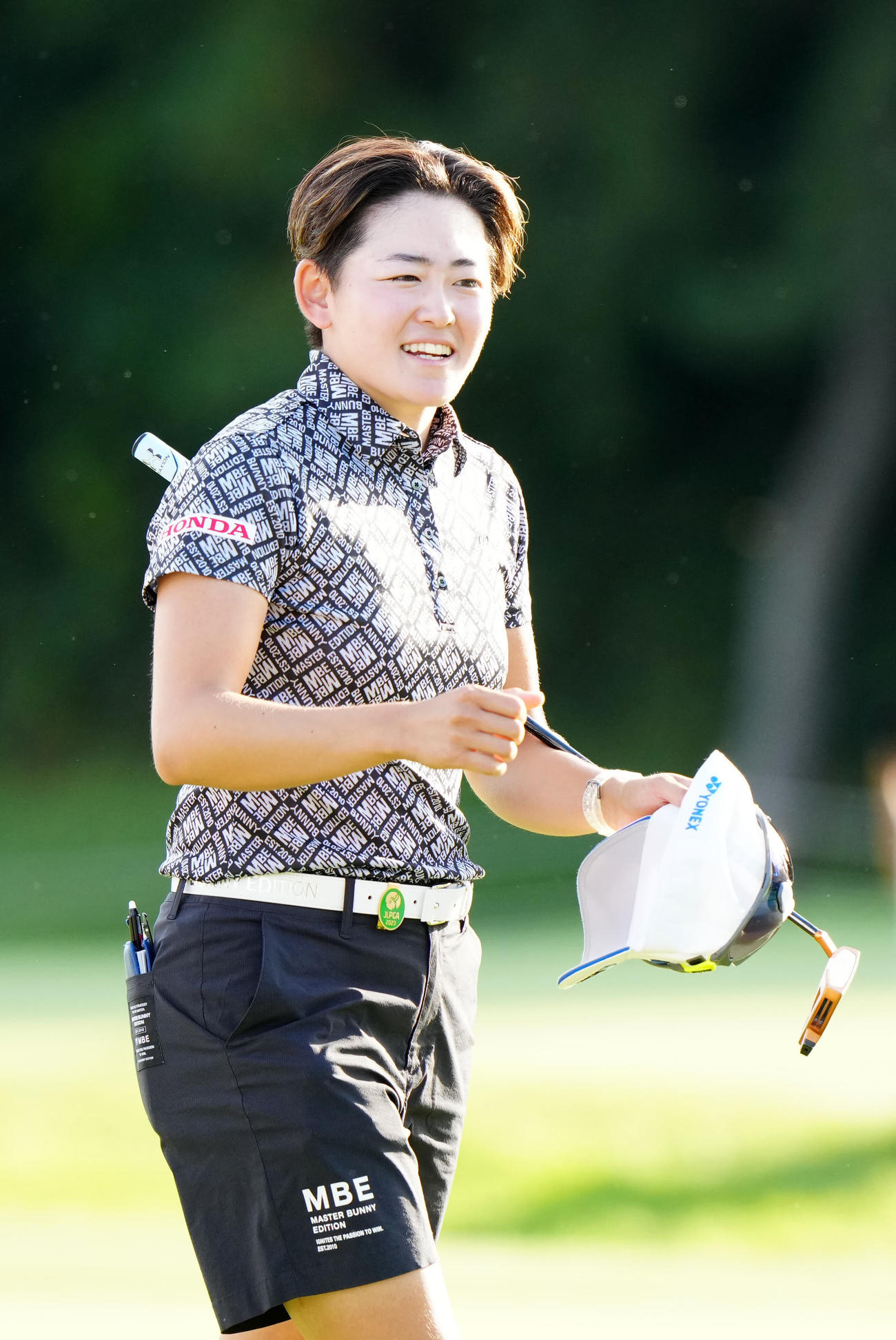 18番、通算10アンダーでホールアウトした岩井明（撮影・江口和貴）