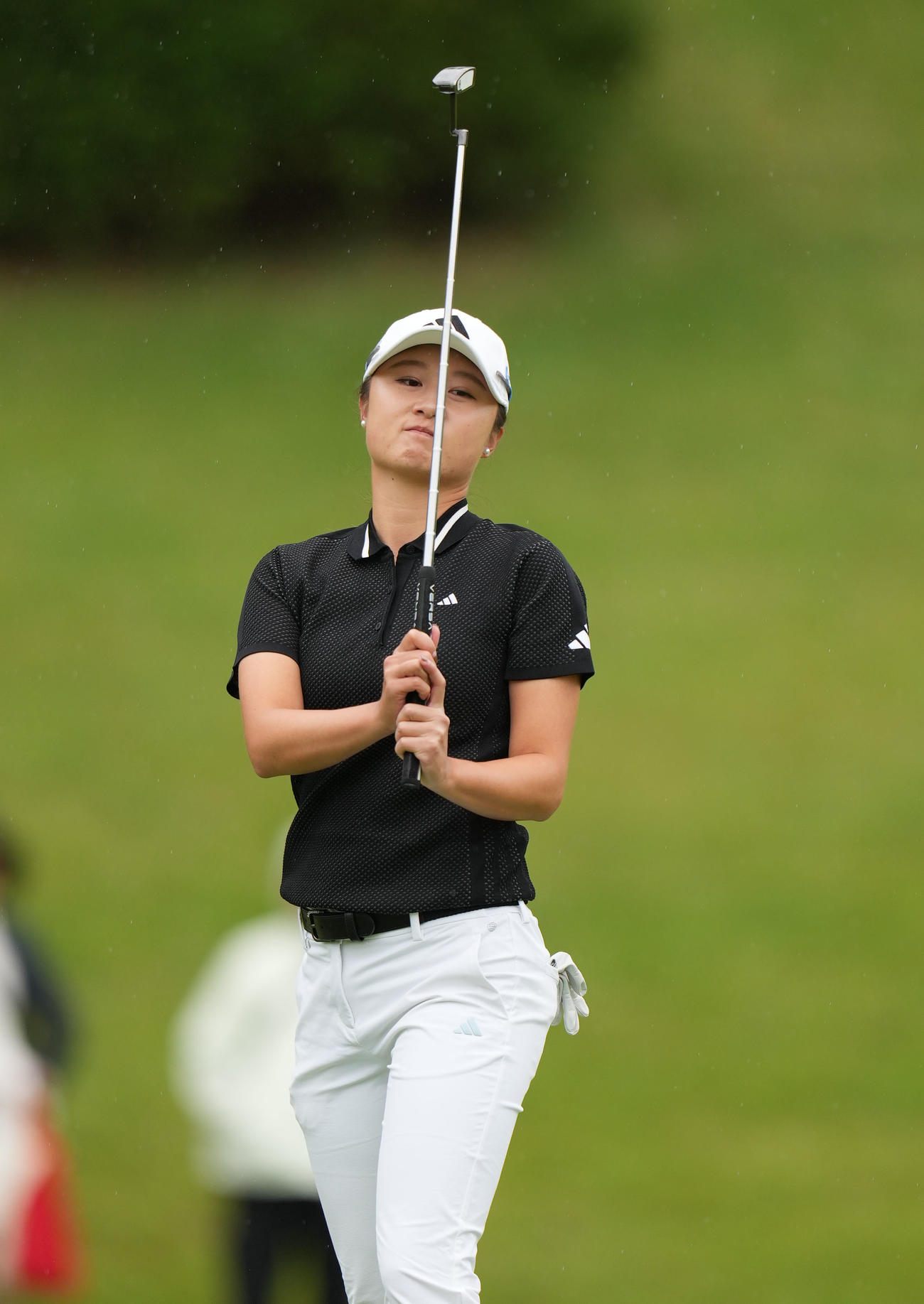 9番、バーディーパットを外し、悔しがる森田（撮影・狩俣裕三）