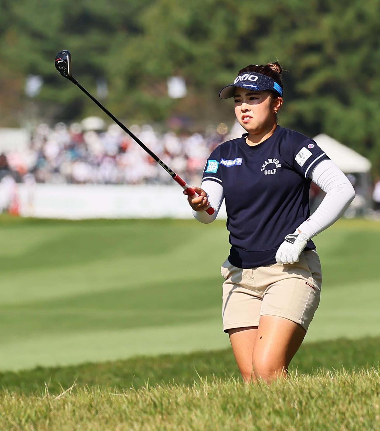 1番、サードショットの狙いを定める山下（撮影・上田博志）