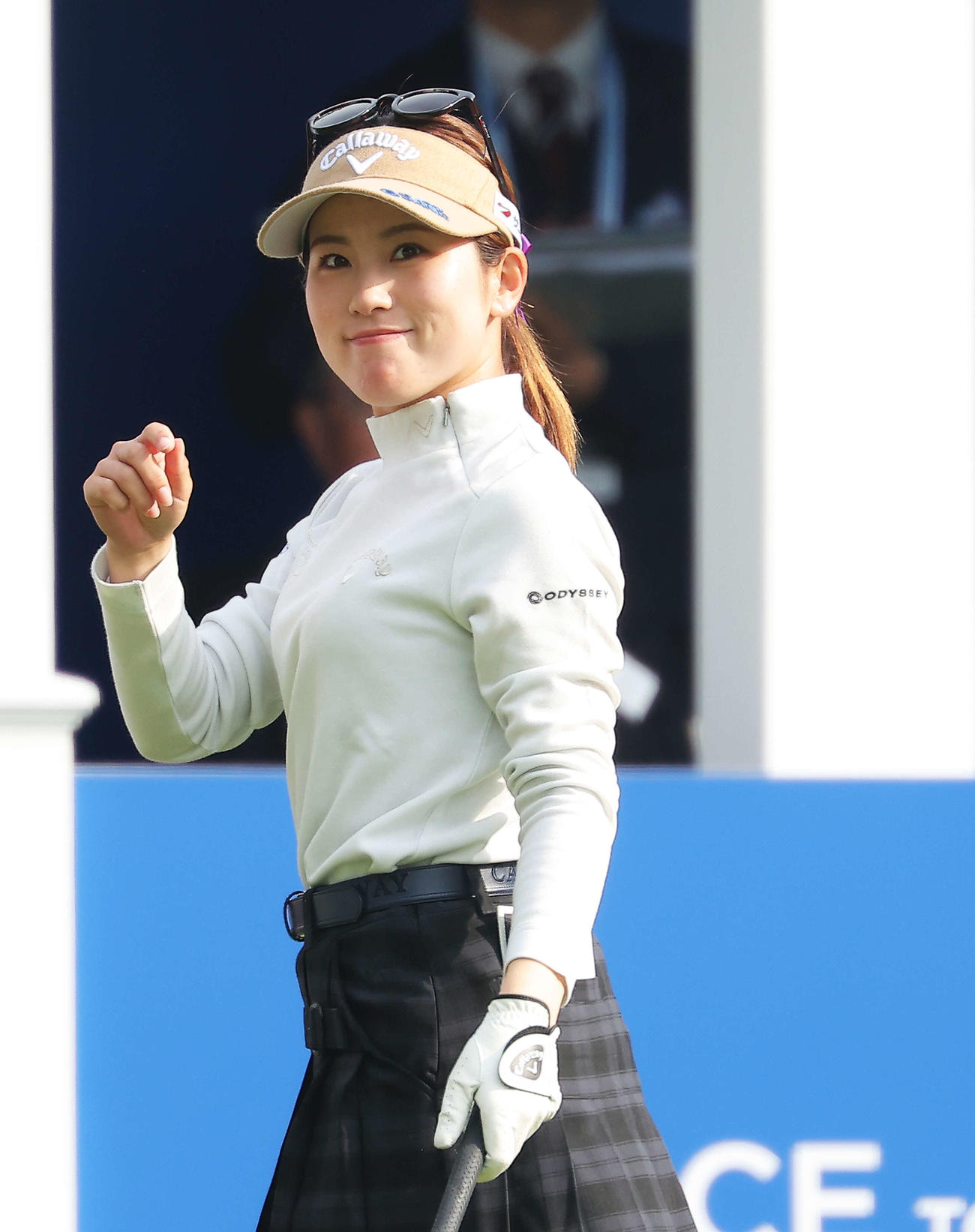 1番、笑顔を見せる西村（撮影・河田真司）
