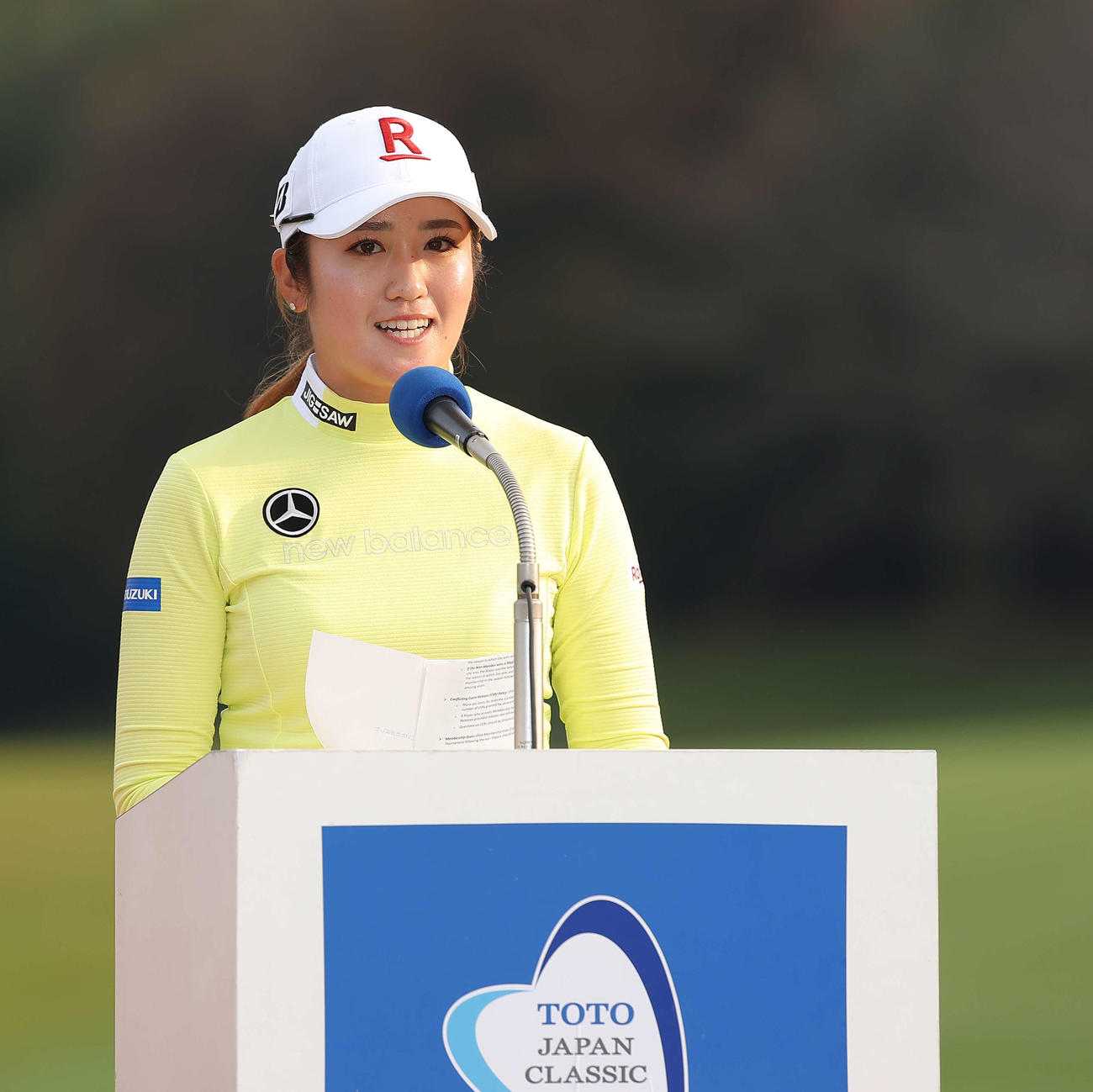 優勝コメントに臨む稲見（撮影・河田真司）