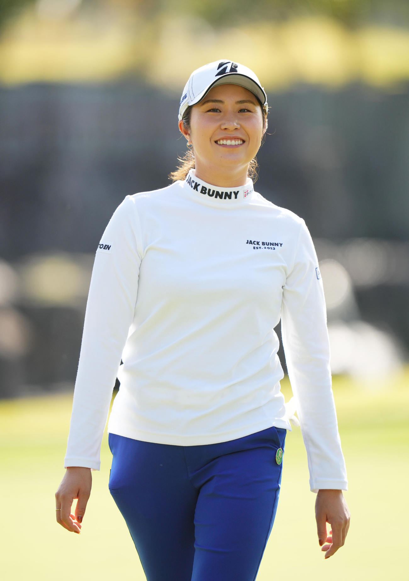 プロアマでラウンドする大里桃子（撮影・菅敏）