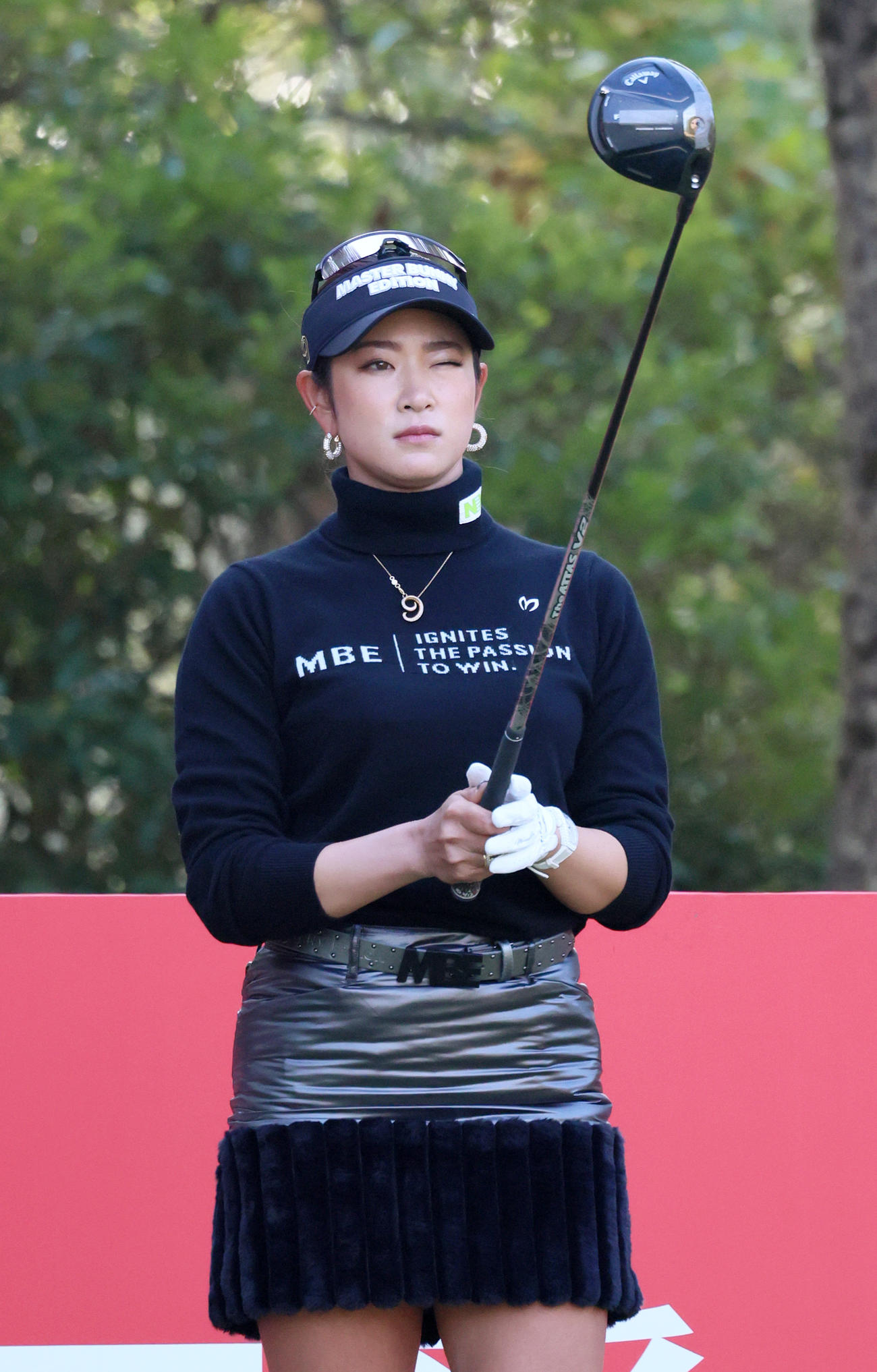 2番、ティーショットを前にする原（撮影・上山淳一）