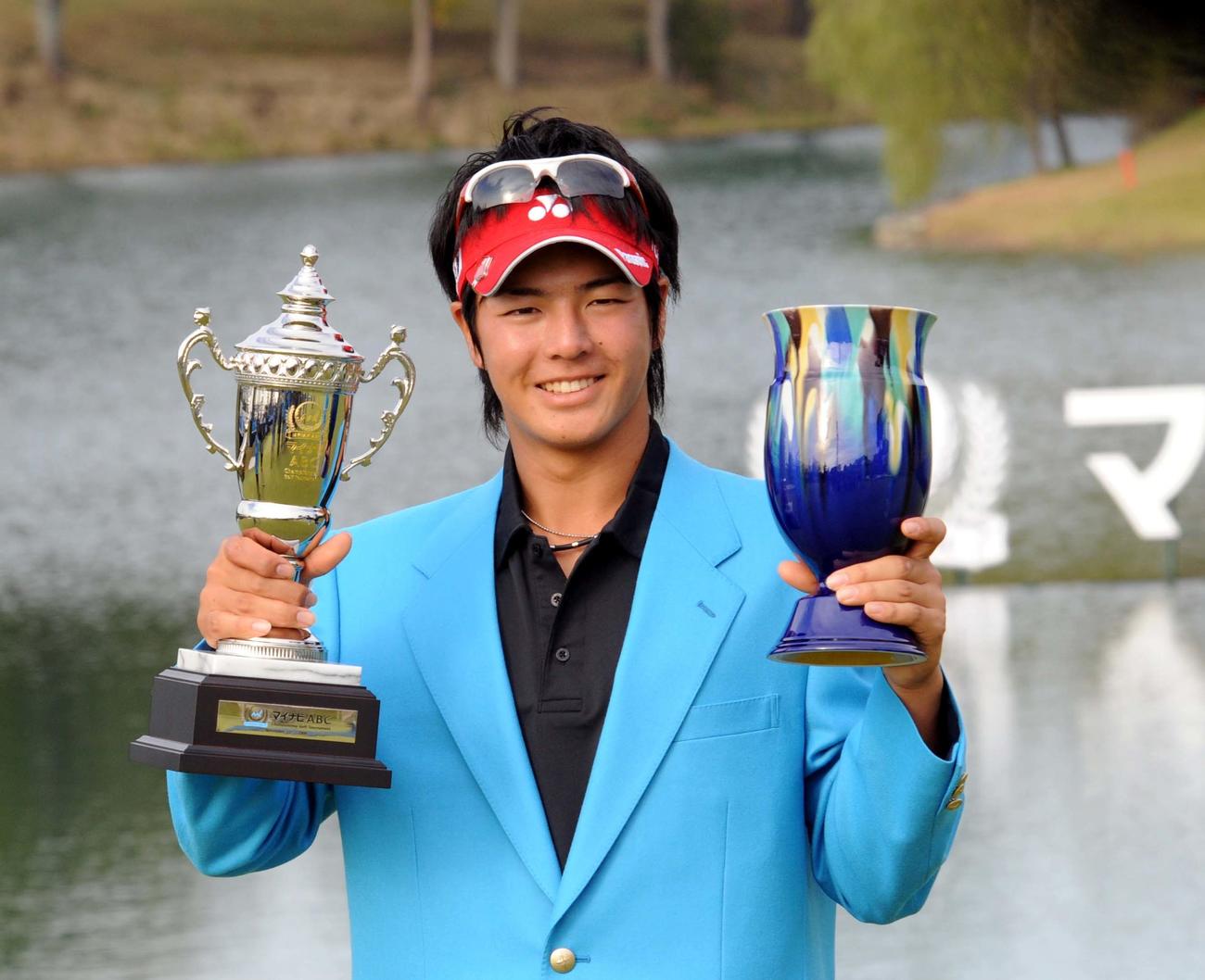 2008年、石川遼はマイナビABCチャンピオンシップで史上最年少17歳1カ月でプロ初優勝を飾った