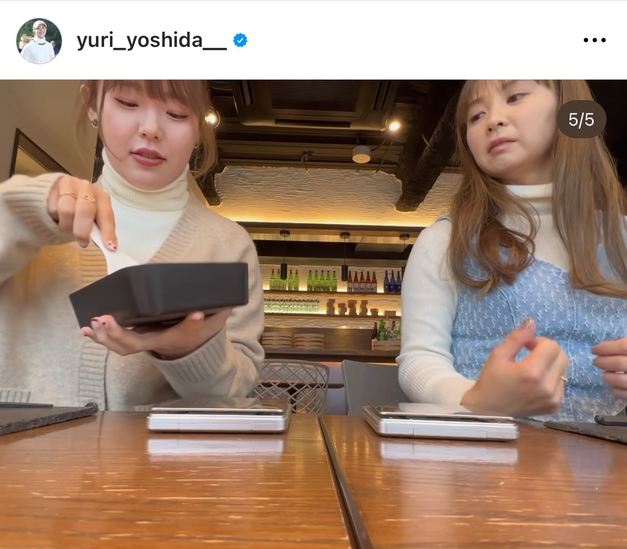 手まり寿司を作るようす（吉田優利のインスタグラムから）