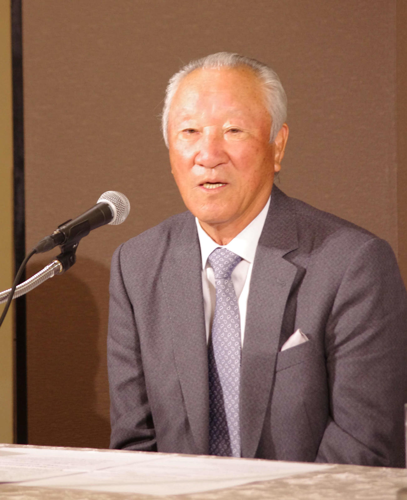退任会見に臨んだJGTOの青木会長