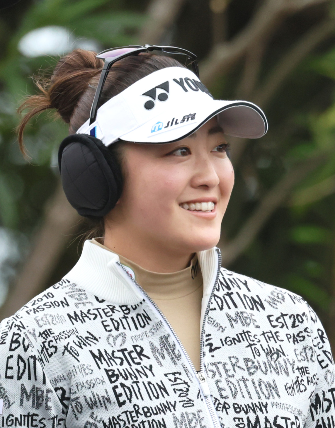プロアマ戦を楽しむ岩井千怜（撮影・上山淳一）