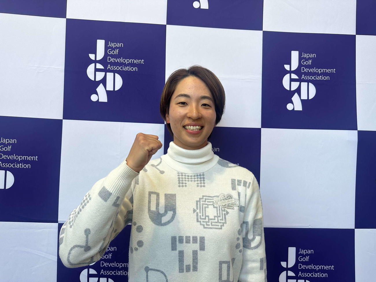 優勝を喜ぶ谷頭さつき