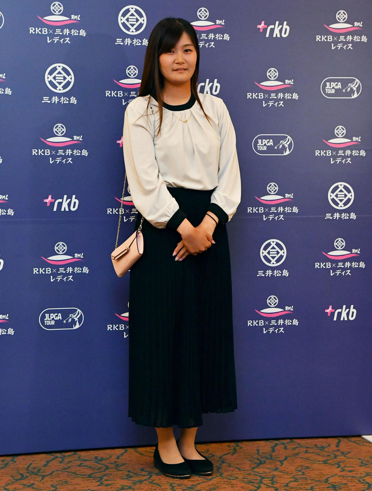 RKB×三井松島レディース　ドレスアップして前夜祭に出席する神谷そら（撮影・岩下翔太）