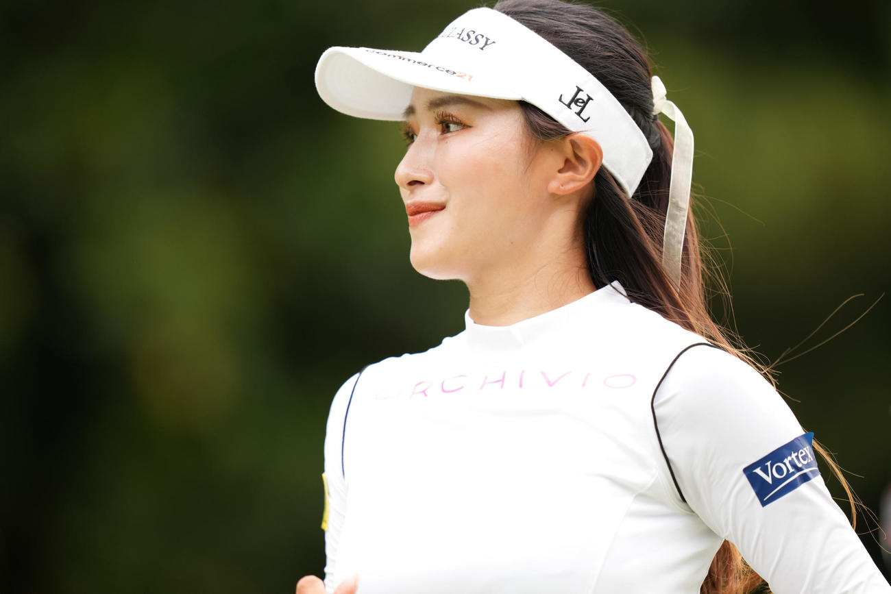 4番、移動する臼井（撮影・鈴木みどり）