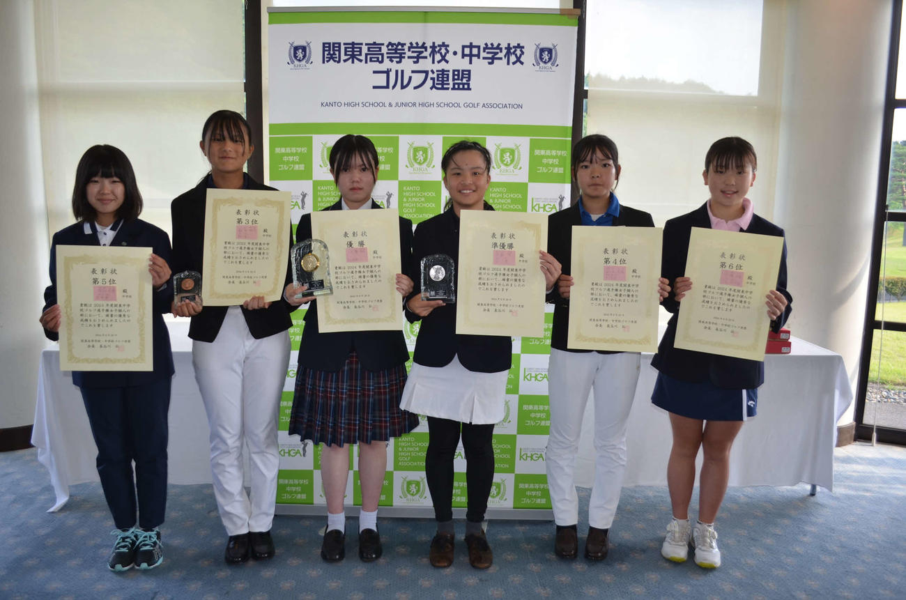 左から5位清水、3位飯田、1位佐藤、2位安藤、4位鈴木、6位白旗