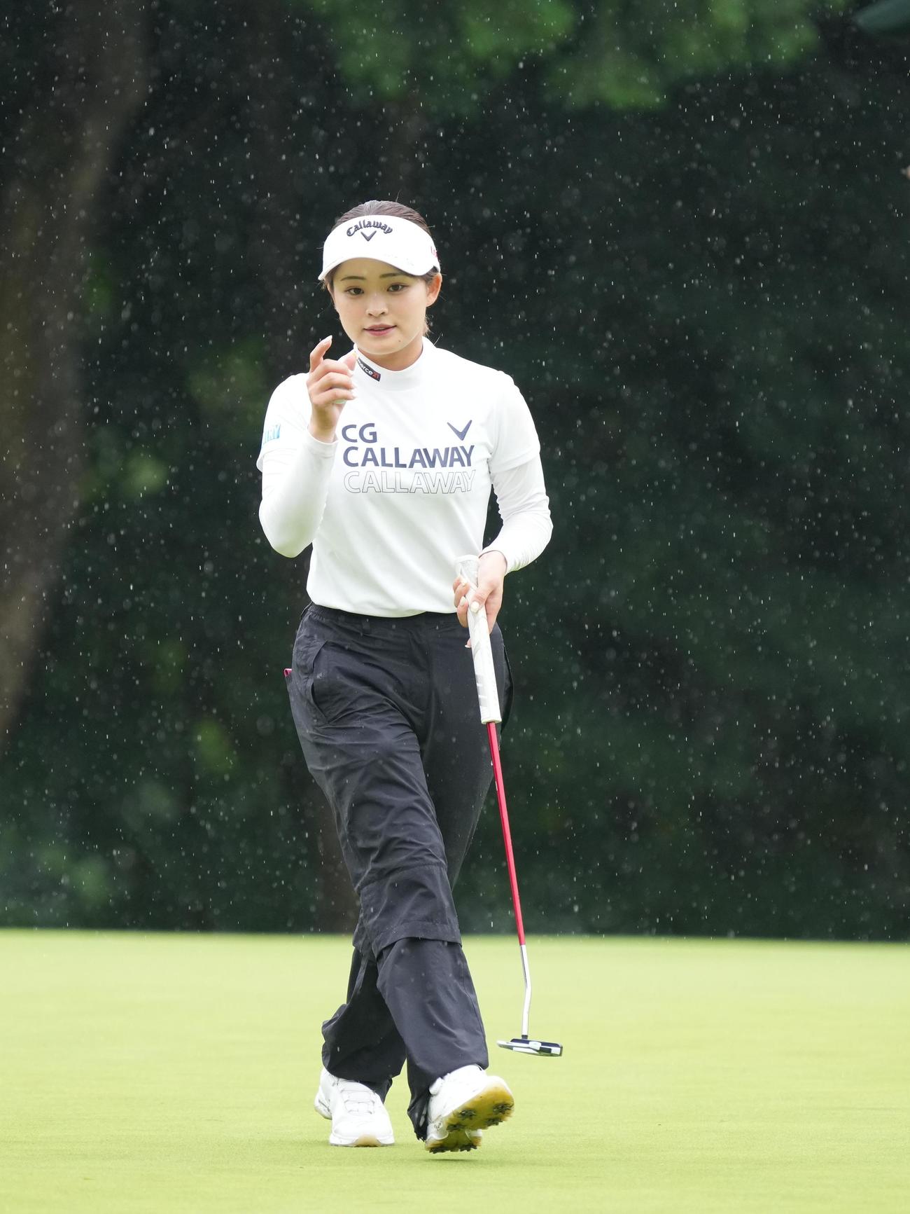 アースモンダミンカップ2日目、11番、パーセーブする政田（撮影・小沢裕）