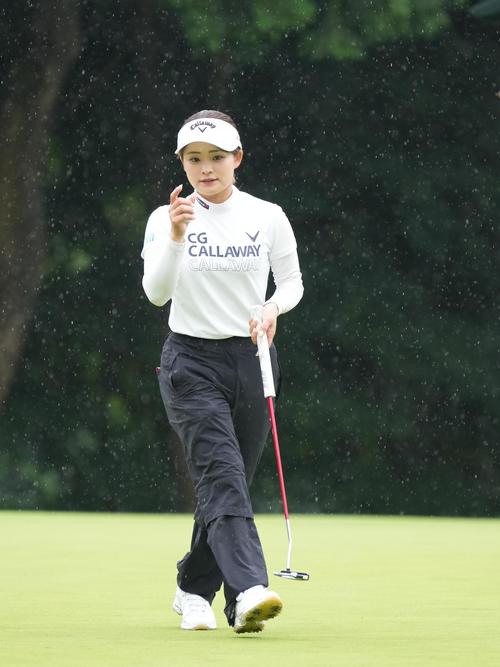 アースモンダミンカップ2日目、11番、パーセーブする政田（撮影・小沢裕）