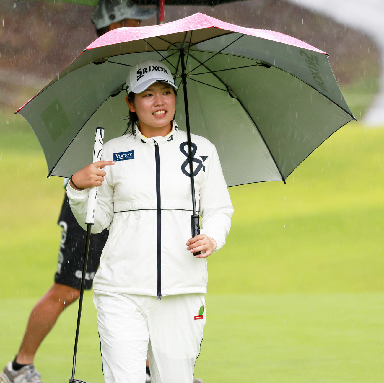 プロアマ戦で調整する桜井（撮影・上山淳一）