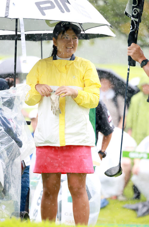 1番、順番を待つ新地（撮影・上山淳一）